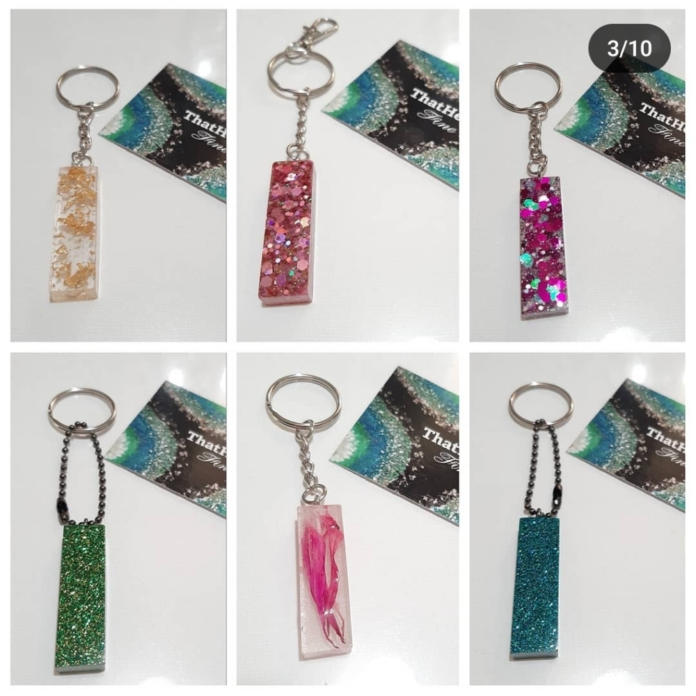 Bag charm Keychain Letter I